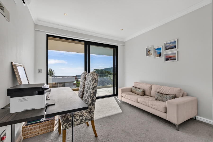 To Let 4 Bedroom Property for Rent in Camps Bay Western Cape